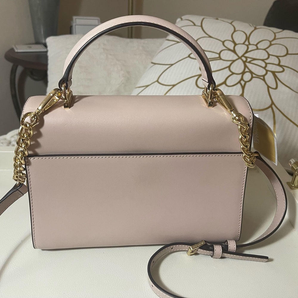 NWT Michael Kors Soft Pink Satchel/ Crossbody. Gorgeous - Picture 4 of 6